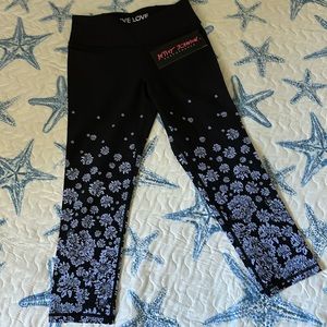 NWT Betsy Johnson Performance Leggings